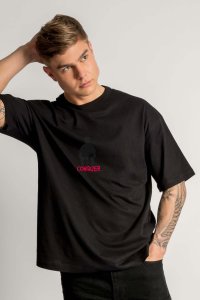 t-shirt-boxy-black-front-isolated-0612-f3fe9071